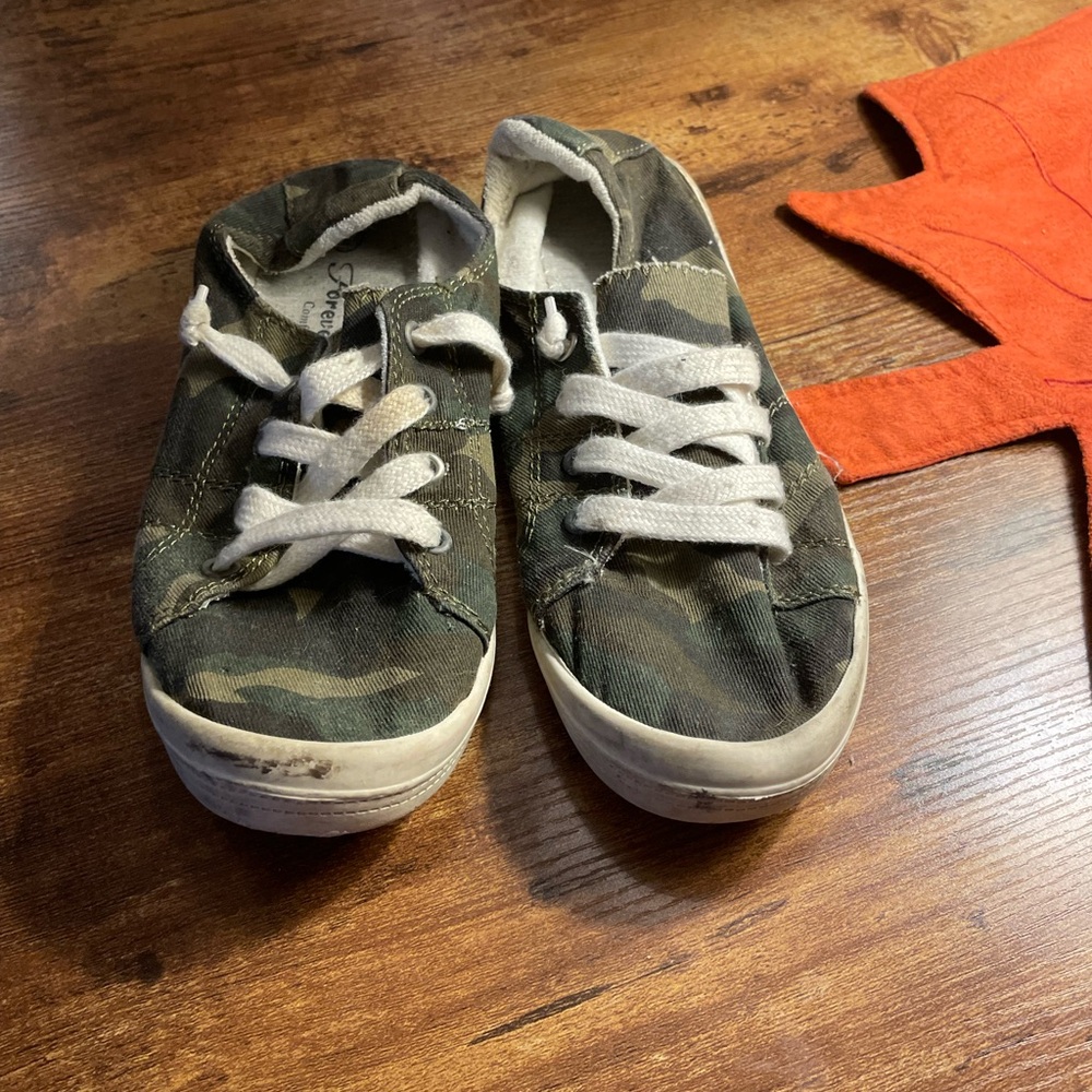 Forever Camouflage Athletic Shoes